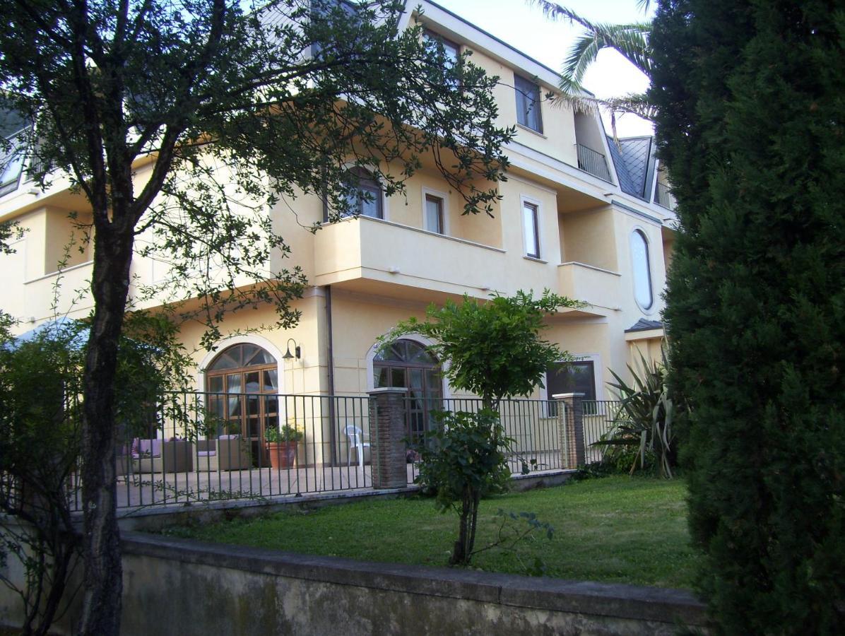 Hotel Del Sole Sora Buitenkant foto