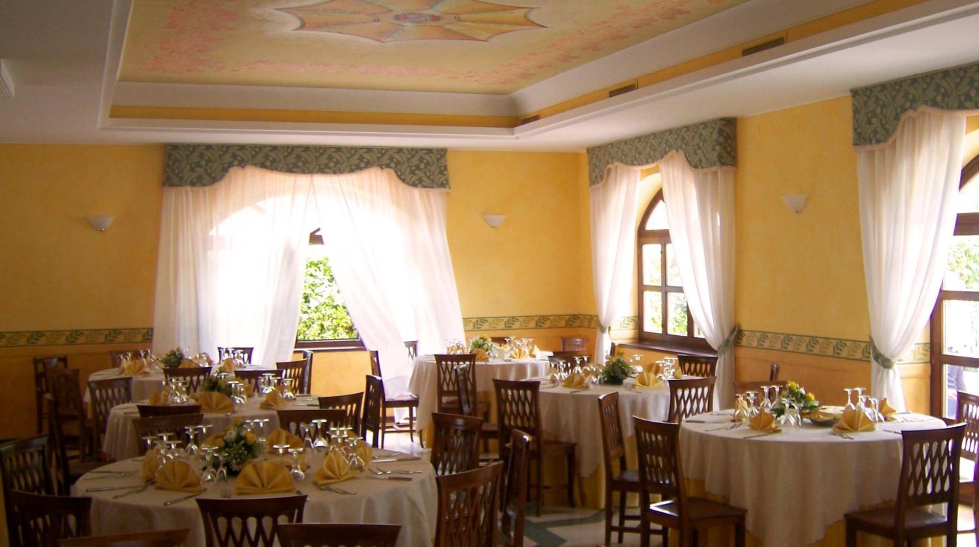 Hotel Del Sole Sora Buitenkant foto